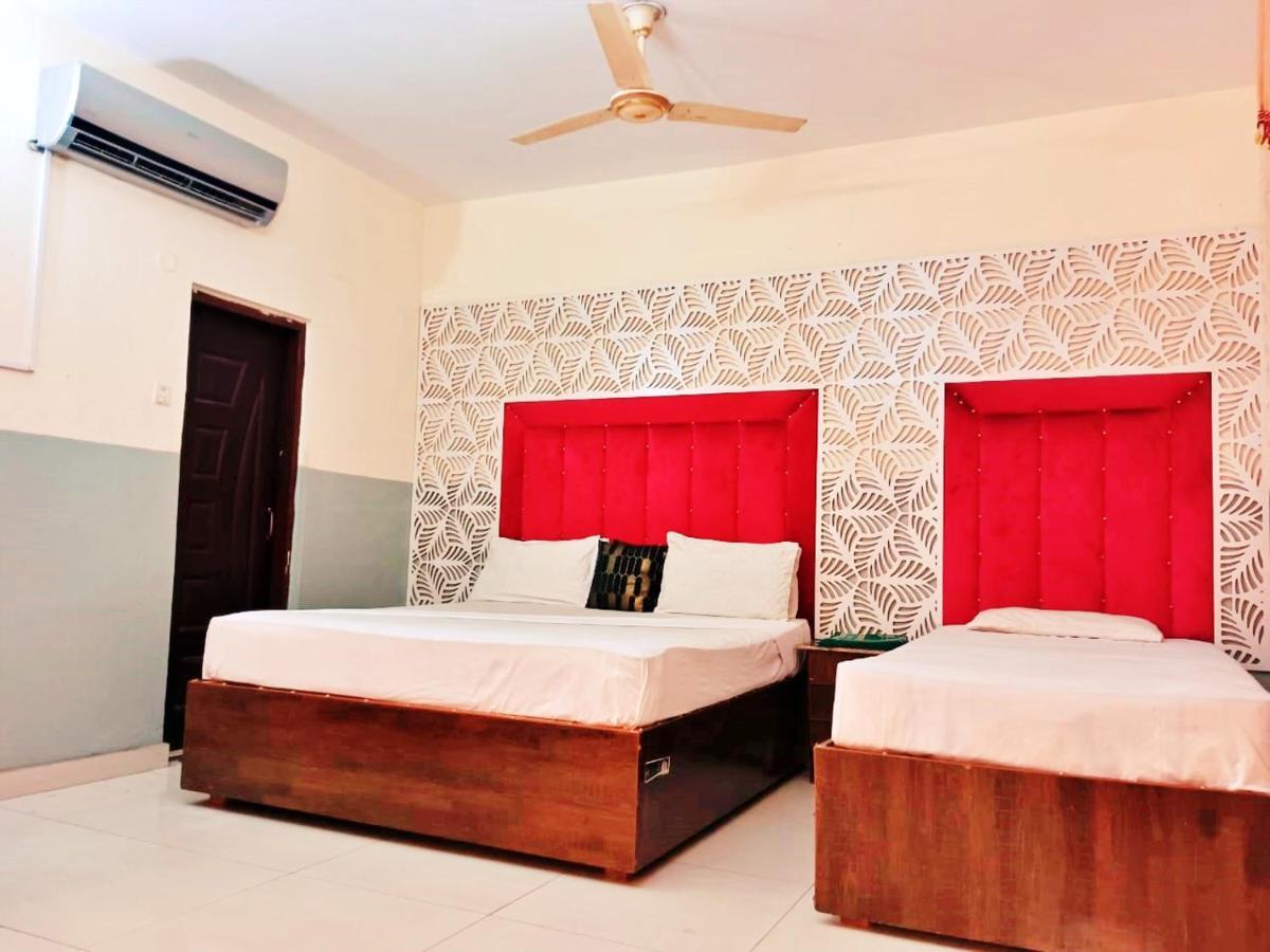 Moon Soon Hotel Lahore Esterno foto